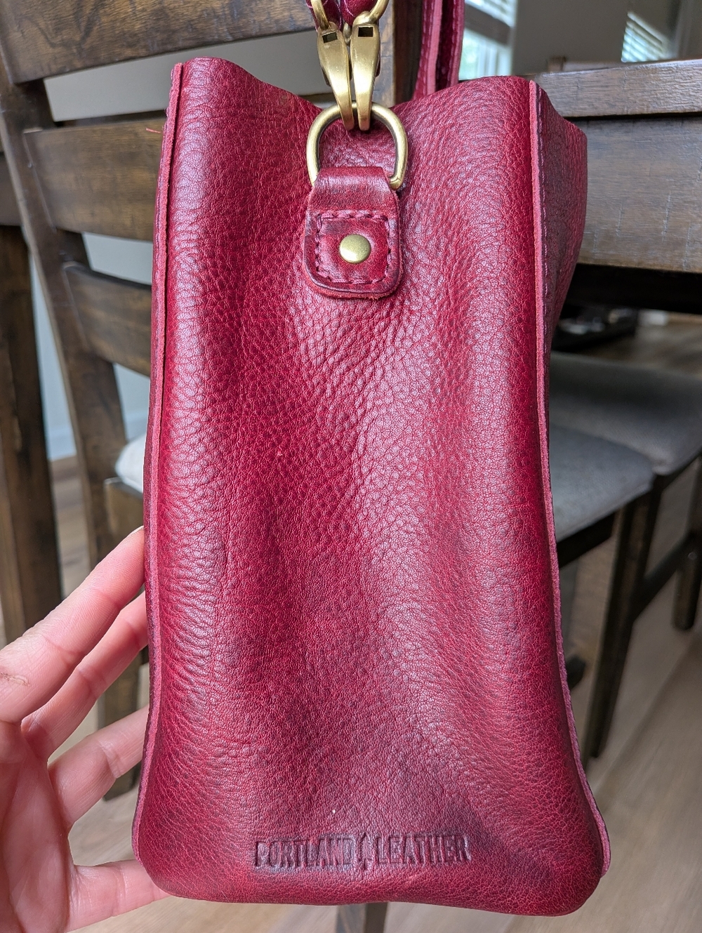 Portland Leather Sangria Butterfly Bag - Picture 5 of 8